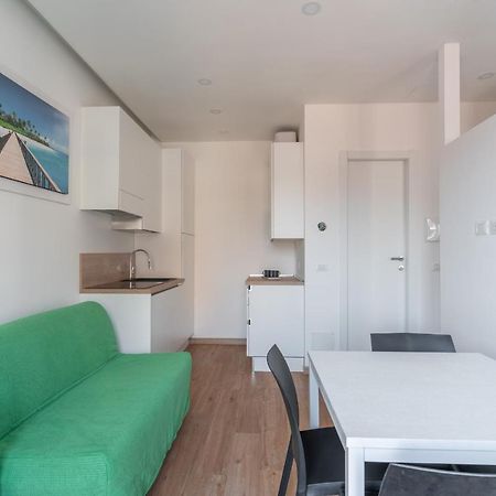 Cimiano Suite 21, New Apartment Milaan Buitenkant foto